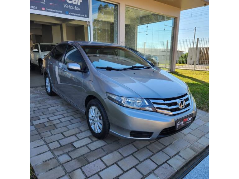 HONDA - CITY - 2012/2013 - Cinza - R$ 55.900,00