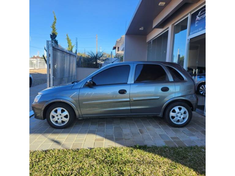 CHEVROLET - CORSA - 2011/2012 - Cinza - R$ 35.000,00