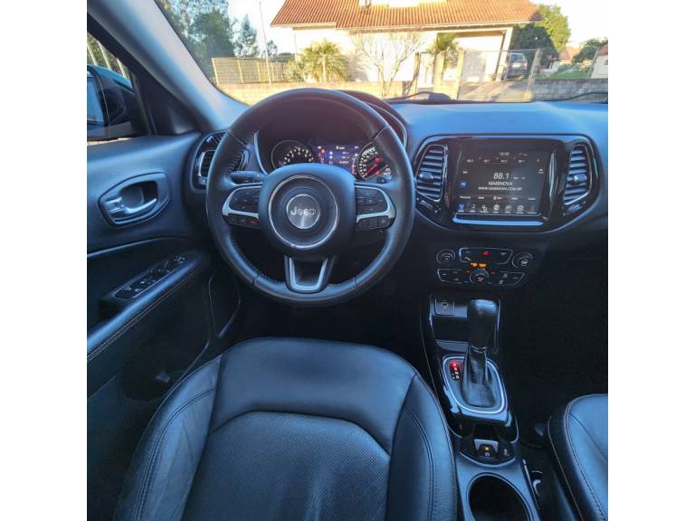 JEEP - COMPASS - 2016/2017 - Preta - R$ 91.900,00