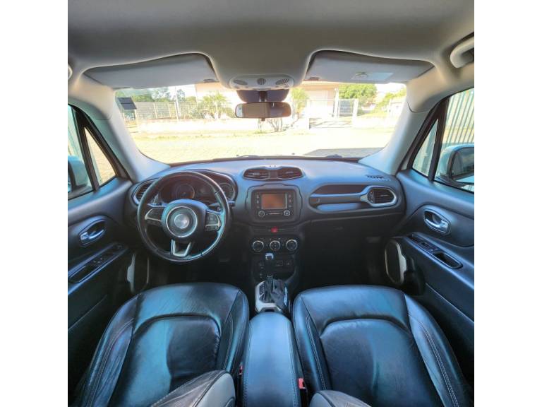 JEEP - RENEGADE - 2017/2018 - Branca - R$ 91.900,00