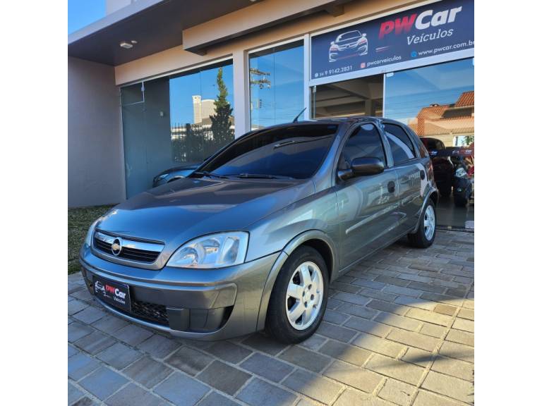 CHEVROLET - CORSA - 2011/2012 - Cinza - R$ 35.000,00