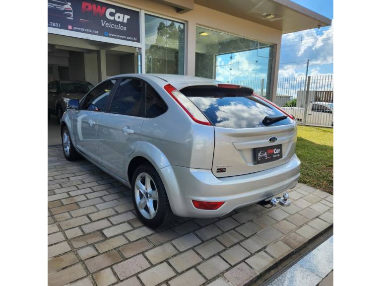 FORD - FOCUS - 2012/2013 - Prata - R$ 42.900,00