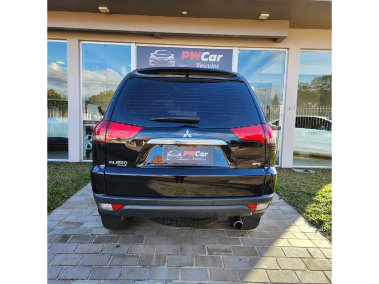 MITSUBISHI - PAJERO DAKAR - 2016/2017 - Preta - R$ 157.900,00