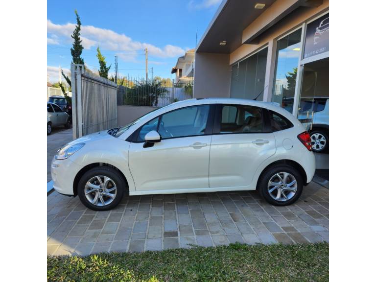 CITROËN - C3 - 2013/2014 - Branca - R$ 41.900,00