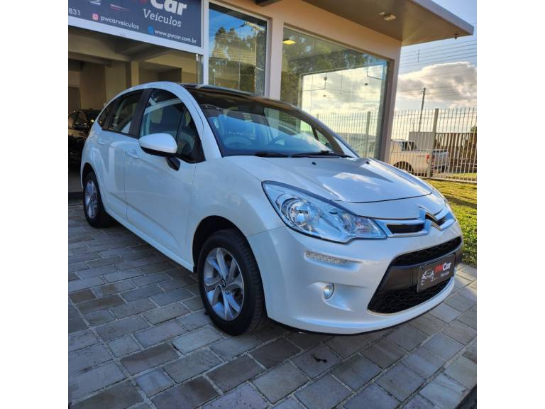 CITROËN - C3 - 2013/2014 - Branca - R$ 41.900,00