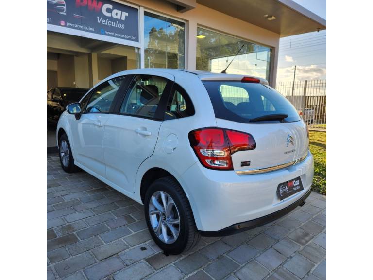 CITROËN - C3 - 2013/2014 - Branca - R$ 41.900,00