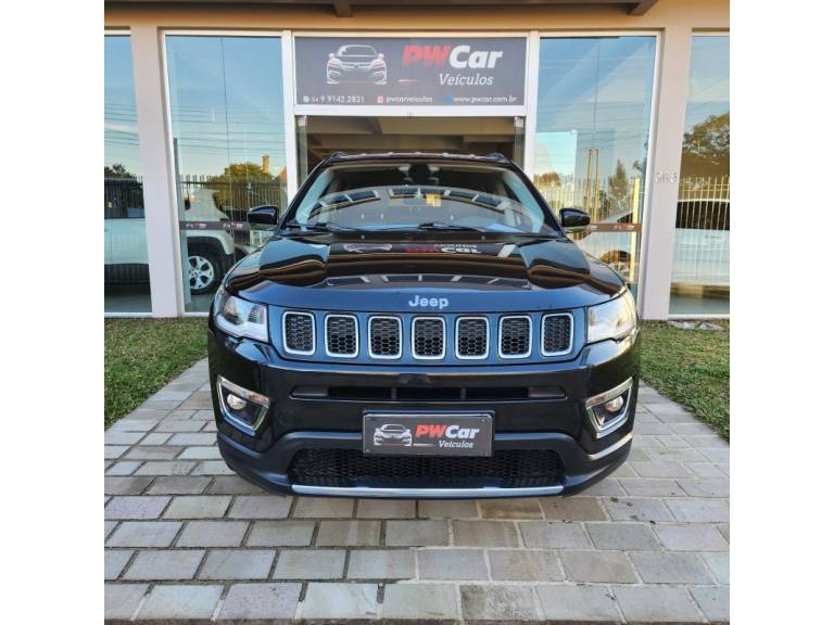 JEEP - COMPASS - 2016/2017 - Preta - R$ 91.900,00