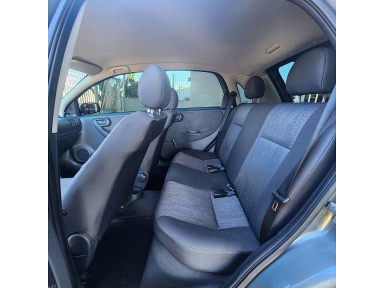 CHEVROLET - CORSA - 2011/2012 - Cinza - R$ 35.000,00