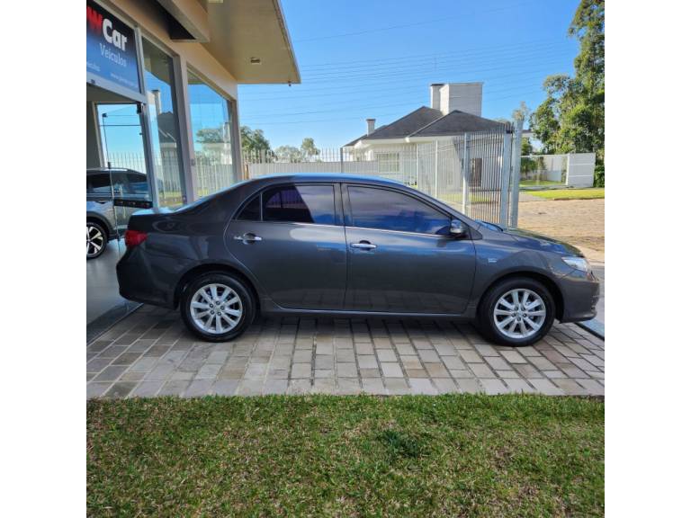 TOYOTA - COROLLA - 2008/2009 - Cinza - R$ 57.900,00