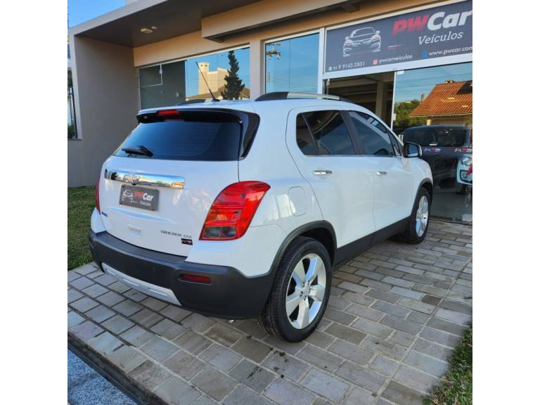 CHEVROLET - TRACKER - 2014/2014 - Branca - R$ 68.900,00