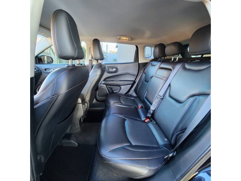 JEEP - COMPASS - 2016/2017 - Preta - R$ 91.900,00