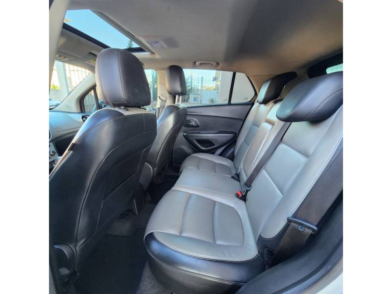 CHEVROLET - TRACKER - 2014/2014 - Branca - R$ 68.900,00