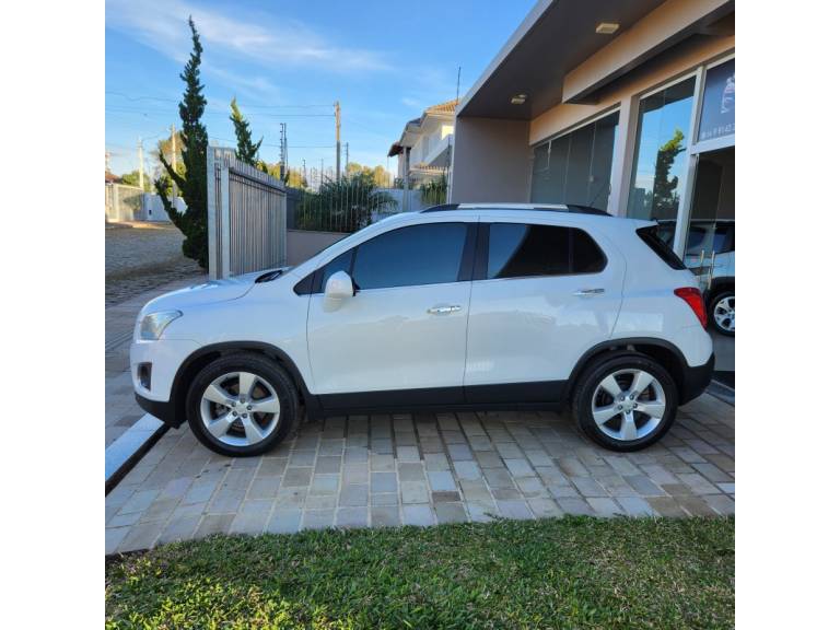 CHEVROLET - TRACKER - 2014/2014 - Branca - R$ 68.900,00